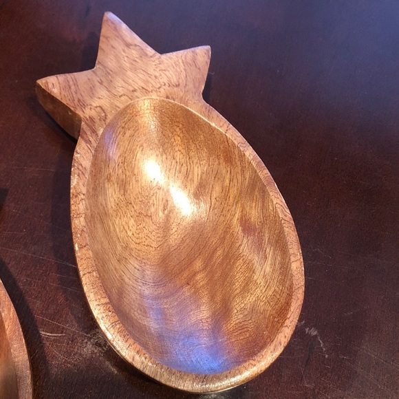 MCM Wooden Pineapple-Shaped Serving Bowls set of 3 - Picture 8 of 16